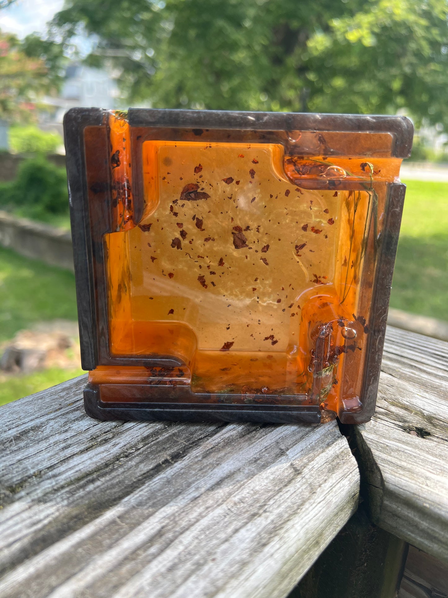 Floral Amber Resin Ashtray — Handcrafted Square with Real Flowers